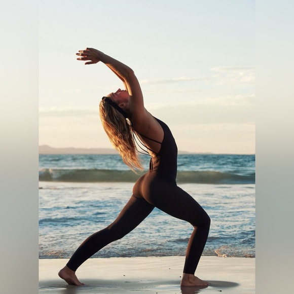 Free People Movement Elevate Onesie Color: Black Size: Medium - Picture 3 of 9